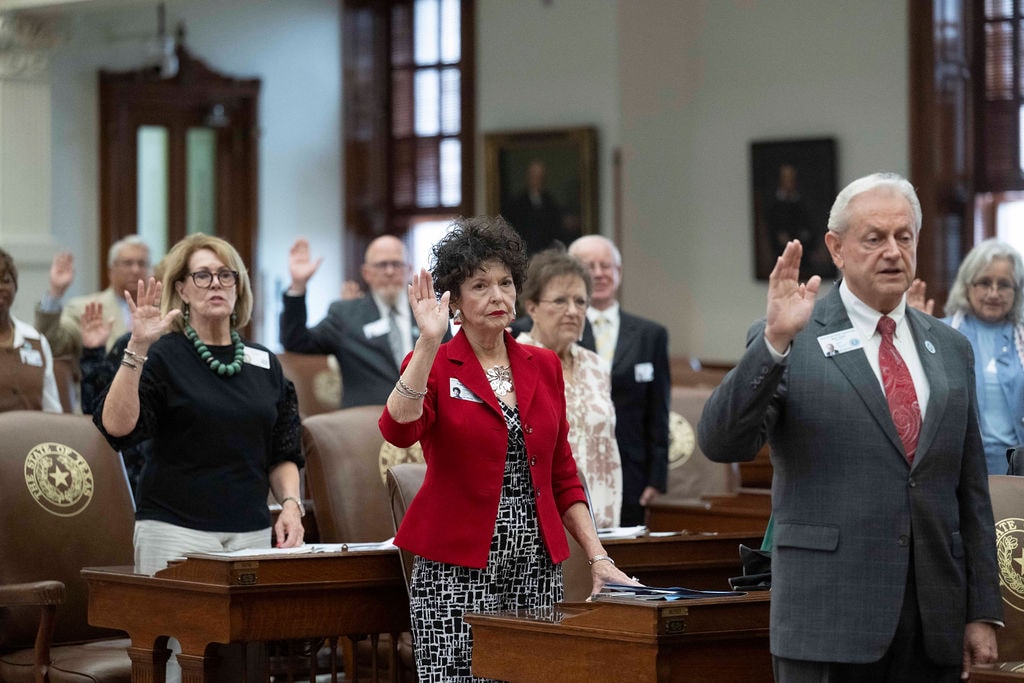 TSHL legislators being sworn in at the Texas Capitol